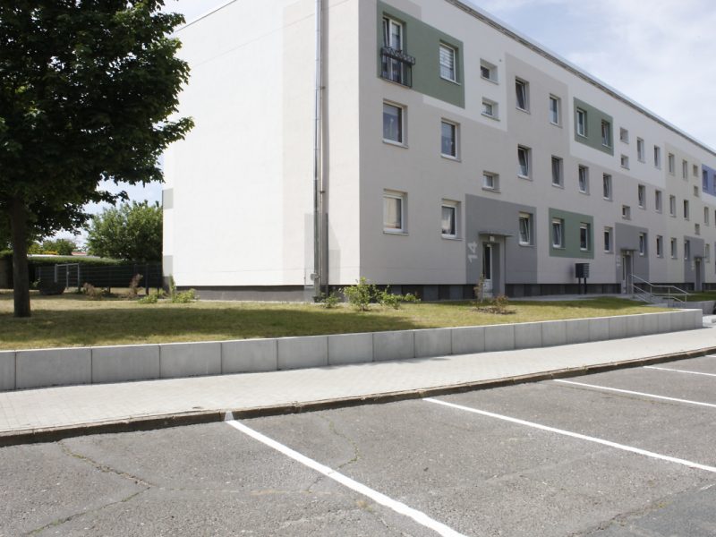 PKW Stellplatz für Mieter der WBG Wittstock Dosse Waldrandsiedlung